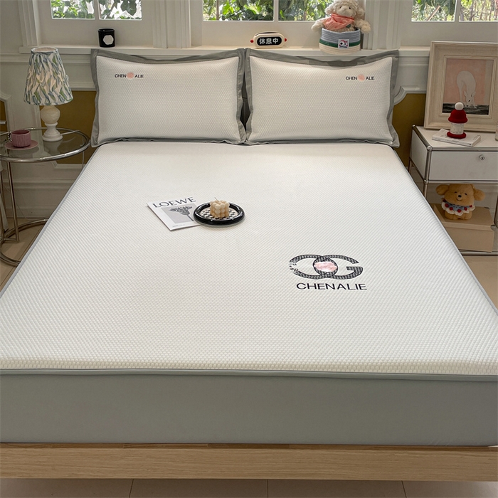 91家纺网 家纺一手货源 找家纺 启程家纺 2025新款凉豆豆复合三明治刺绣款凉席席子-床笠款 小香风-白-床笠款