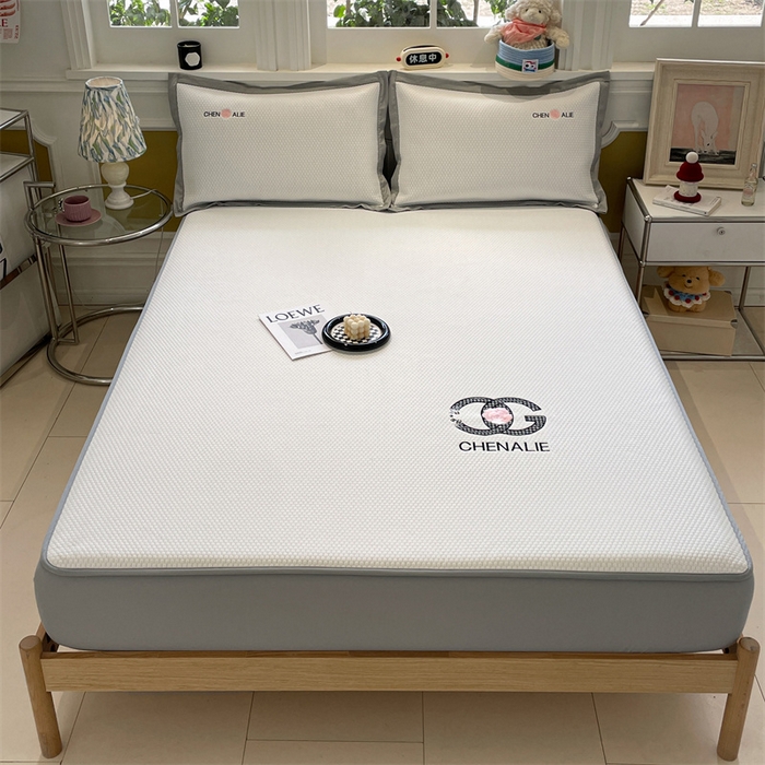 91家纺网 家纺一手货源 找家纺 启程家纺 2025新款凉豆豆复合三明治刺绣款凉席席子-床笠款 小香风-白-床笠款