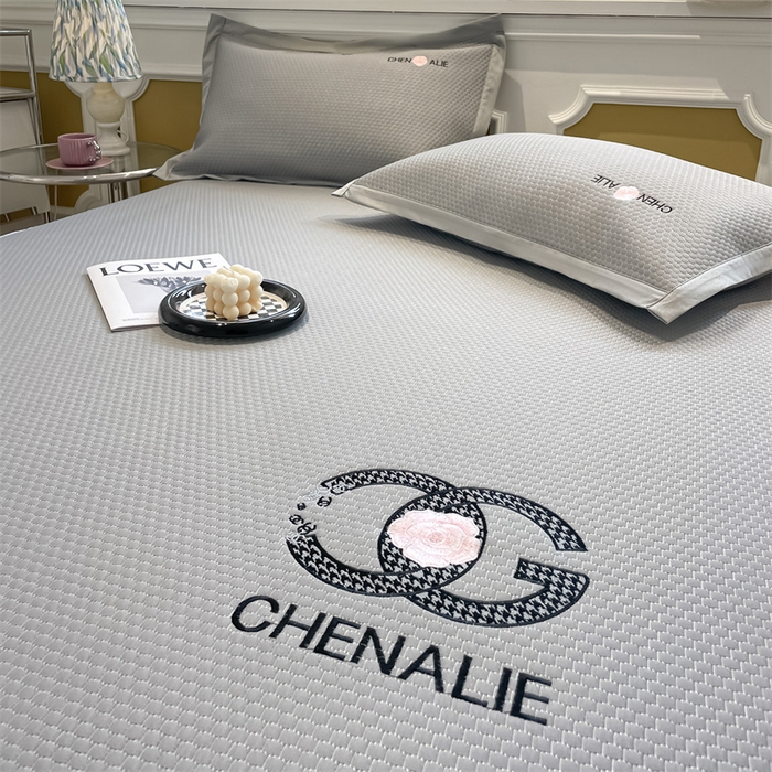 91家纺网 家纺一手货源 找家纺 启程家纺 2025新款凉豆豆复合三明治刺绣款凉席席子-床笠款 小香风-灰-床笠款