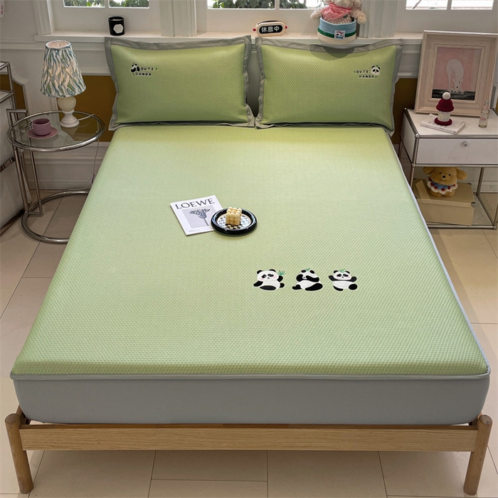 91家纺网 家纺一手货源 找家纺 启程家纺 2025新款凉豆豆复合三明治刺绣款凉席席子-床笠款 熊猫-绿-床笠款