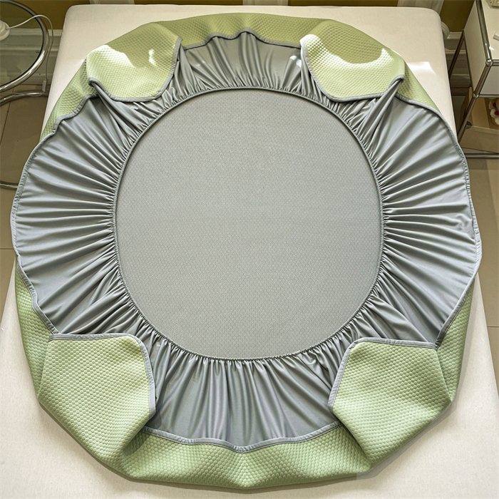 91家纺网 家纺一手货源 找家纺 启程家纺 2025新款凉豆豆复合三明治刺绣款凉席席子-床笠款 熊仔宝贝-绿-床笠款