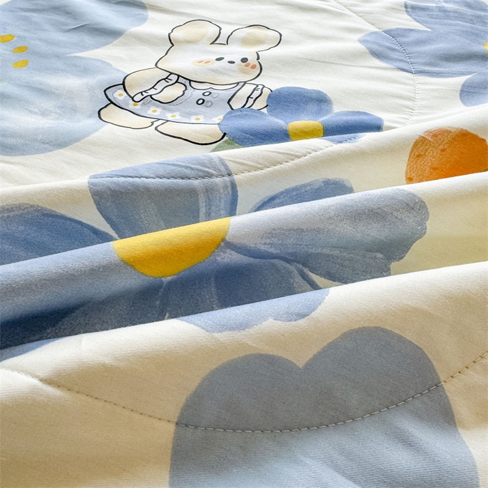 91家纺网 家纺一手货源 找家纺 小石头家纺 2025新款里外全棉A类纯棉棉花小碎花夏被包质检=买家秀 蓝色花海