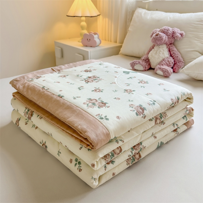 91家纺网 家纺一手货源 找家纺 小石头家纺 2025新款里外全棉A类纯棉棉花小碎花夏被包质检=买家秀 曼塔玫瑰