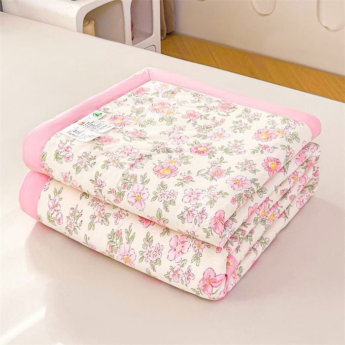 91家纺网 家纺一手货源 找家纺 小石头家纺 2025新款A类小清新纯棉印花夏被 粉黛佳人