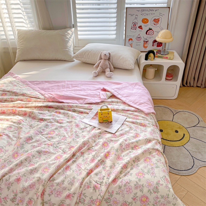 91家纺网 家纺一手货源 找家纺 小石头家纺 2025新款A类小清新纯棉印花夏被 粉黛佳人