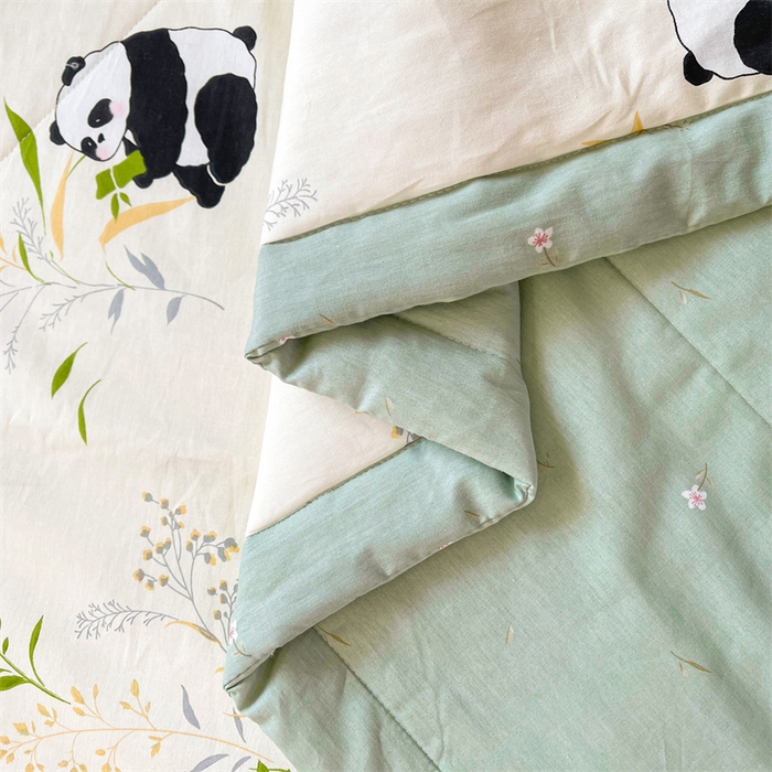 91家纺网 家纺一手货源 找家纺 小石头家纺 2025新款A类小清新纯棉印花夏被 可爱熊猫