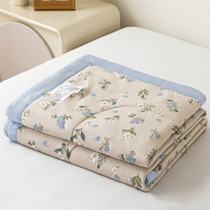 91家纺网 家纺一手货源 找家纺 小石头家纺 2025新款A类小清新纯棉印花夏被 艾薇尔