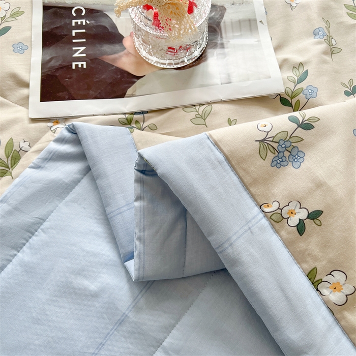 91家纺网 家纺一手货源 找家纺 小石头家纺 2025新款A类小清新纯棉印花夏被 艾薇尔