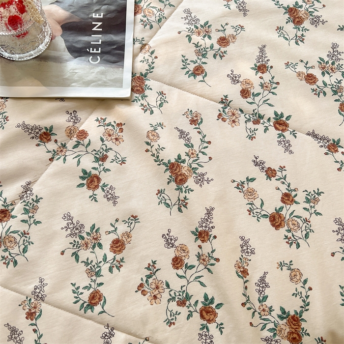 91家纺网 家纺一手货源 找家纺 小石头家纺 2025新款A类小清新纯棉印花夏被 花涧艺-咖