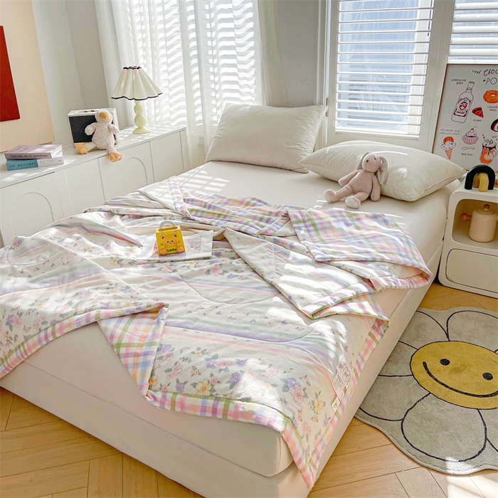 91家纺网 家纺一手货源 找家纺 小石头家纺 2025新款A类小清新纯棉印花夏被 梦入芬芳