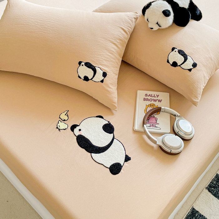 91家纺网 家纺一手货源 找家纺 海岛哥哥 2025春夏新款卡通毛巾绣床笠 顽皮熊猫-咖