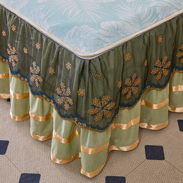 91家纺网 家纺一手货源 找家纺 情恒家纺   2025新款提花PE海洋丝可脱卸床裙席三件套 生如夏花 清新蓝