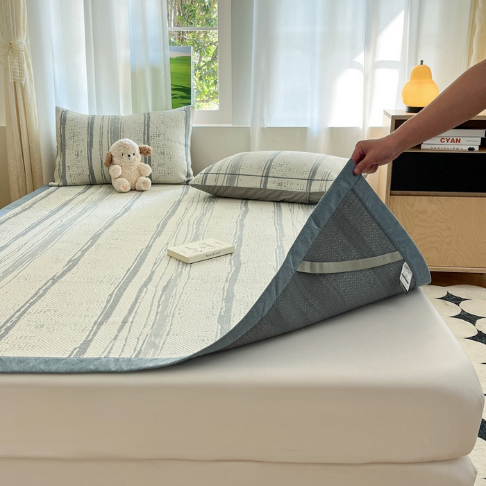 91家纺网 家纺一手货源 找家纺 雅居纺家纺 2025新款A类加厚三明治底简约提花凉感席系列-床席款 条纹-蓝