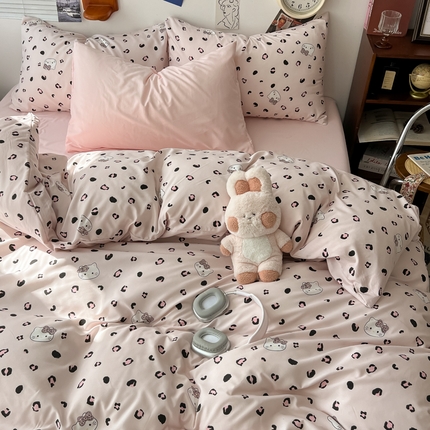 罗亿家纺 2025新款软绵绵的双拼印花小清新云朵皱皱水洗棉四件套（含买家秀） 粉豹纹KT