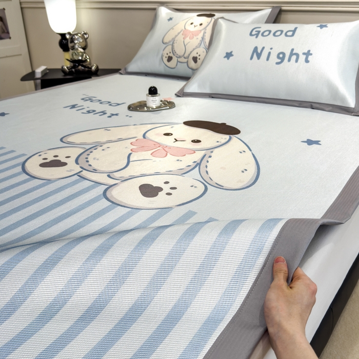 91家纺网 家纺一手货源 找家纺 倾慕  2025新款数码大版时尚卡通风冰藤席 大耳兔