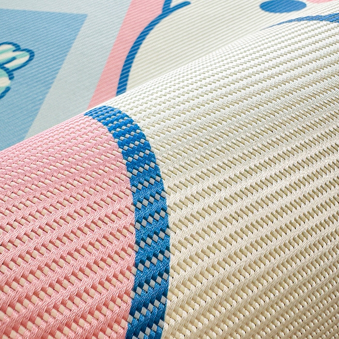 91家纺网 家纺一手货源 找家纺 蓝邻 2025春夏新款正版三丽鸥600D冰藤大版数码印花凉席-场景一 淘气大耳狗