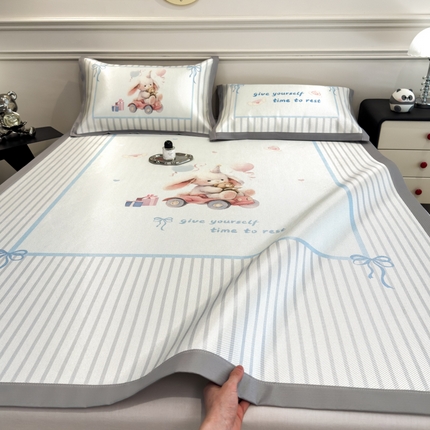 倾慕  2025新款数码大版时尚卡通风冰藤席 毛毛兔