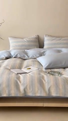 91家纺网 家纺一手货源 找家纺 小春日和 高端华夫格纯棉四件套高档民宿全棉四件套多巴胺纯棉被套人字纹纯色加大床单1.8纯色棉床笠 云牧-兰