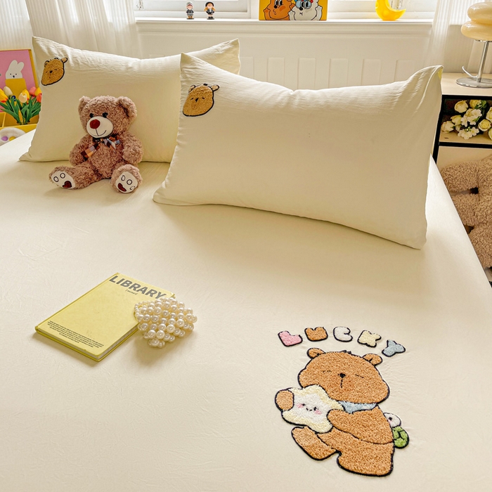 91家纺网 家纺一手货源 找家纺 海岛哥哥 2025春夏新款卡通毛巾绣床笠 幸运卡皮-黄