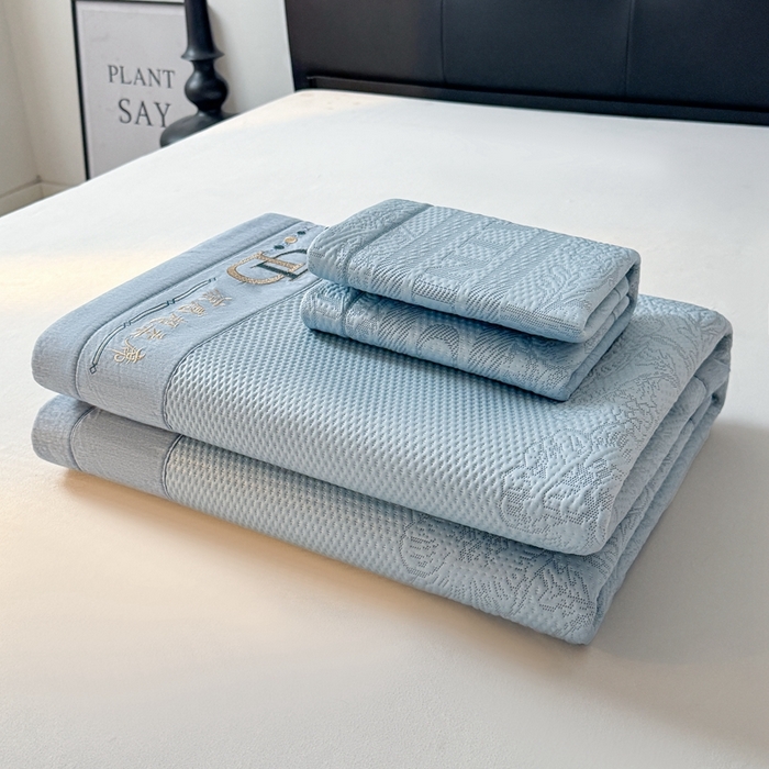 91家纺网 家纺一手货源 找家纺 怡源梦家纺2025新款冰豆豆凉席三件套-巴黎世家系列 巴黎世家 兰色