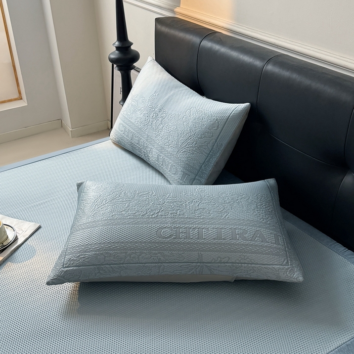 91家纺网 家纺一手货源 找家纺 怡源梦家纺2025新款冰豆豆凉席三件套-巴黎世家系列 巴黎世家 兰色