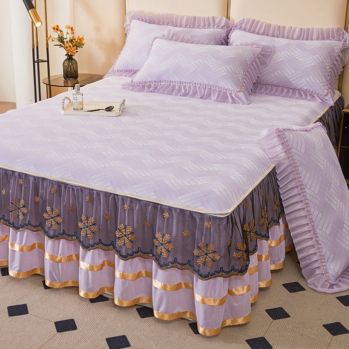 91家纺网 家纺一手货源 找家纺 情恒家纺   2025新款提花PE海洋丝可脱卸床裙席三件套 城市剪影 魅紫