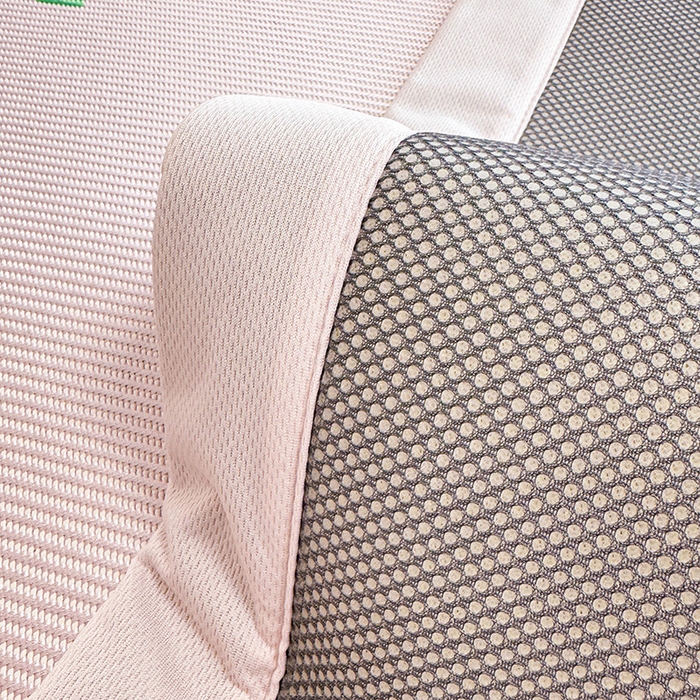 91家纺网 家纺一手货源 找家纺 蓝邻 2025春夏新款正版三丽鸥600D冰藤大版数码印花凉席-场景一 魔法美乐蒂