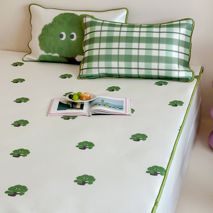 91家纺网 家纺一手货源 找家纺 如一2025A类ins大版数码卡通印花冰丝凉感席 绿森林-床笠-床笠