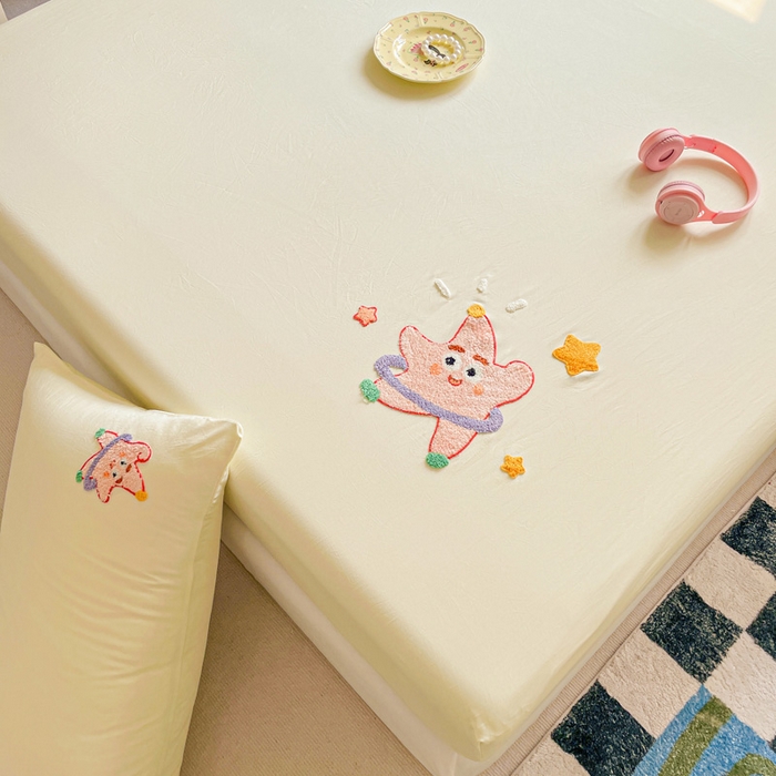 91家纺网 家纺一手货源 找家纺 海岛哥哥 2025春夏新款卡通毛巾绣床笠 可爱星星-黄