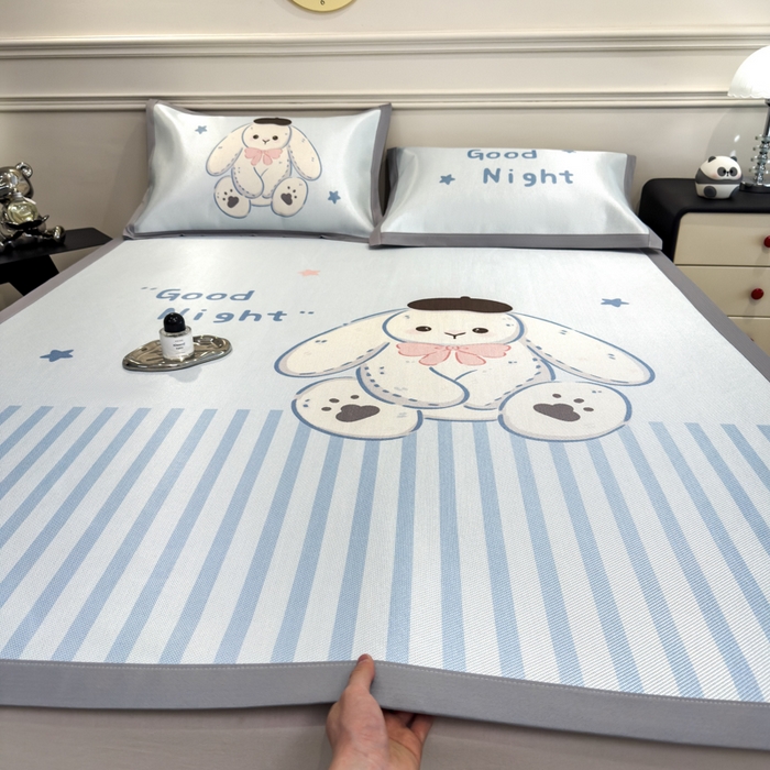 91家纺网 家纺一手货源 找家纺 倾慕  2025新款数码大版时尚卡通风冰藤席 大耳兔