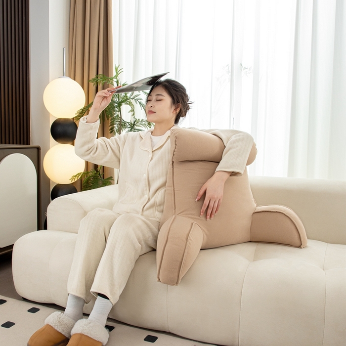 91家纺网 家纺一手货源 找家纺 沐沐家纺  2026新款平板拉毛护腰靠背 杏色