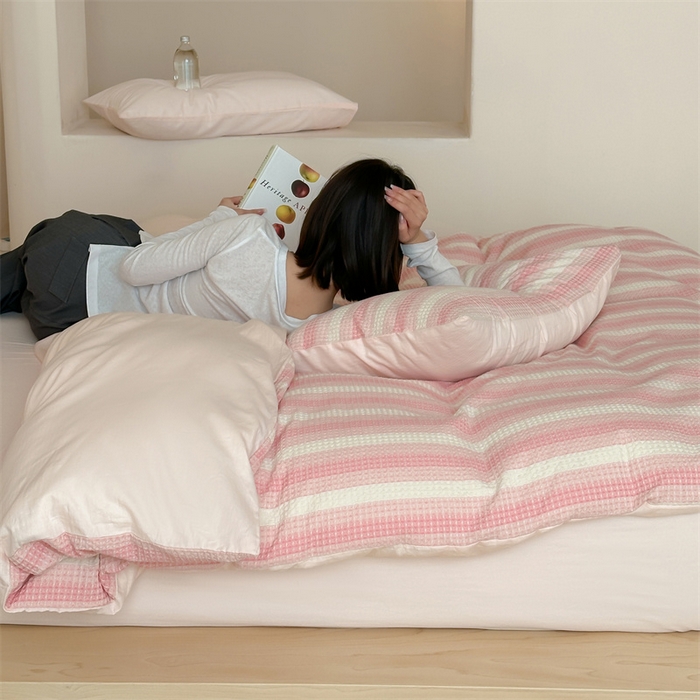 91家纺网 家纺一手货源 找家纺 小春日和 高端华夫格纯棉四件套高档民宿全棉四件套多巴胺纯棉被套人字纹纯色加大床单1.8纯色棉床笠 云牧-粉