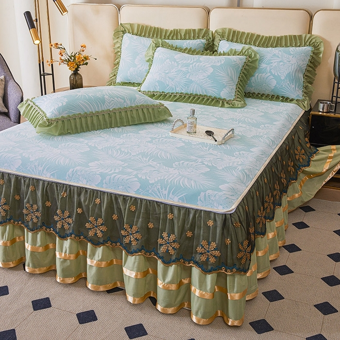 91家纺网 家纺一手货源 找家纺 情恒家纺   2025新款提花PE海洋丝可脱卸床裙席三件套 生如夏花 清新蓝