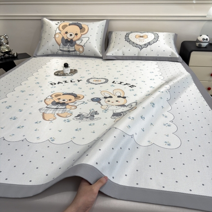 倾慕  2025新款数码大版时尚卡通风冰藤席 情侣熊兔