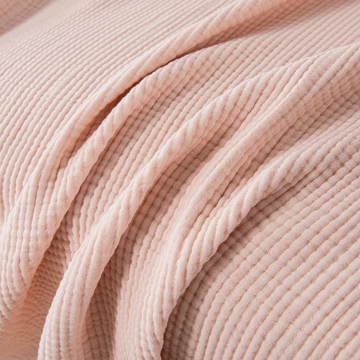 91家纺网 家纺一手货源 找家纺 皇寝世家家居 2025新款A类全棉针织四层纱苏流毯子沙发盖毯 午睡复古毛毯 静谧-杏色