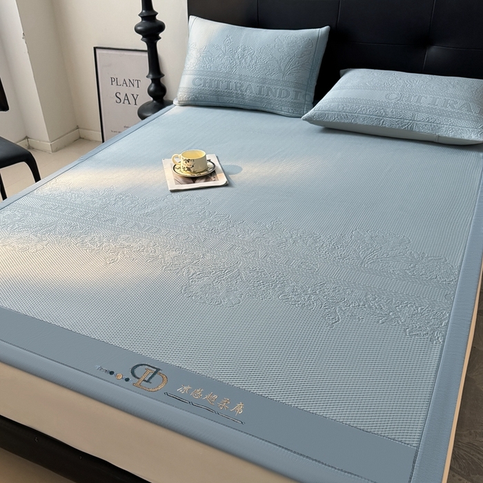 91家纺网 家纺一手货源 找家纺 怡源梦家纺2025新款冰豆豆凉席三件套-巴黎世家系列 巴黎世家 兰色