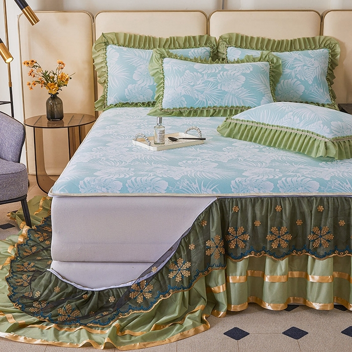 91家纺网 家纺一手货源 找家纺 情恒家纺   2025新款提花PE海洋丝可脱卸床裙席三件套 生如夏花 清新蓝