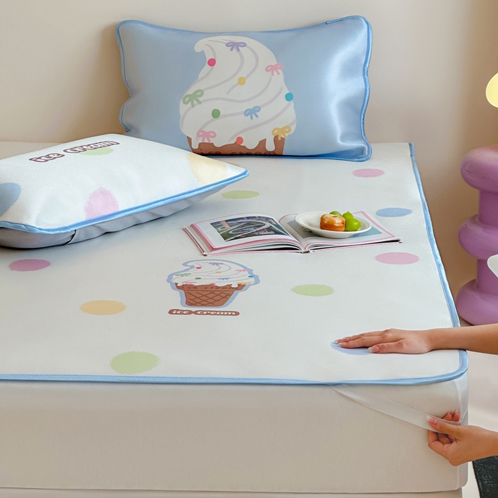 91家纺网 家纺一手货源 找家纺 如一2025A类ins大版数码卡通印花冰丝凉感席 冰淇淋-床笠-床笠