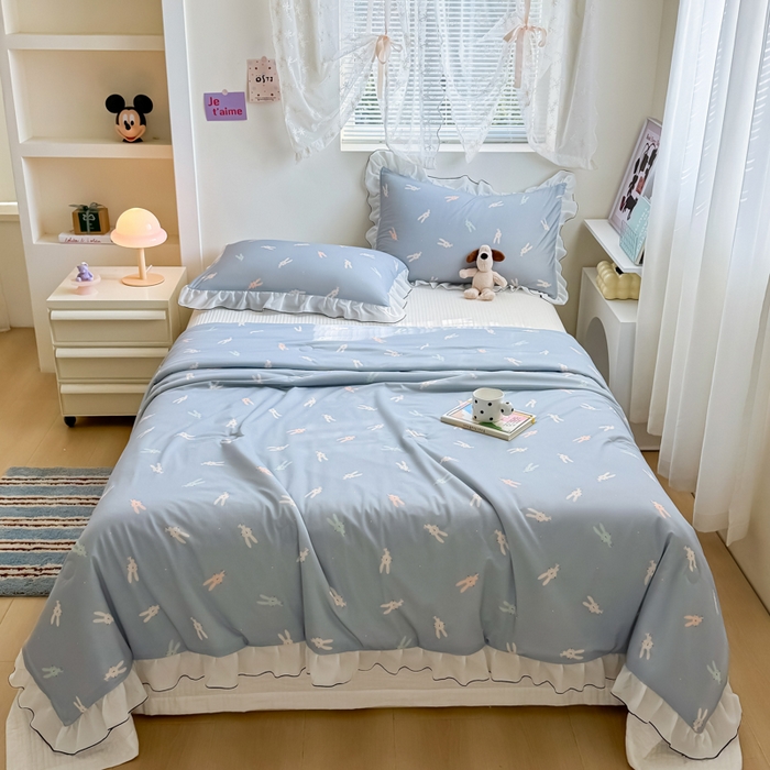 91家纺网 家纺一手货源 找家纺 九花鹿 2025新款凉感提花夏被 啵啵兔(浅蓝）