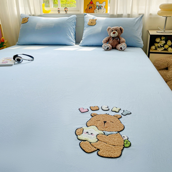 91家纺网 家纺一手货源 找家纺 海岛哥哥 2025春夏新款卡通毛巾绣床笠 幸运卡皮-蓝