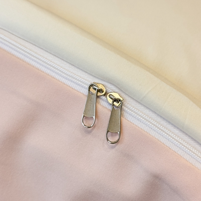 91家纺网 家纺一手货源 找家纺 梧桐家居 2025新款亲肤棉绣花四件套-米勒 米勒-浅粉