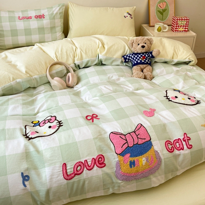 91家纺网 家纺一手货源 找家纺 雨帆  2025新款卡通水洗棉毛巾绣四件套 绿格芝士