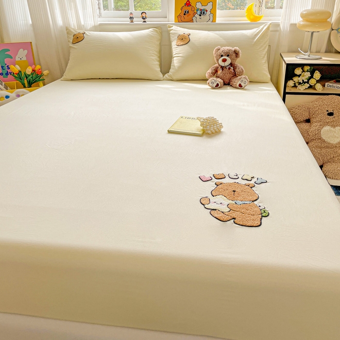 91家纺网 家纺一手货源 找家纺 海岛哥哥 2025春夏新款卡通毛巾绣床笠 幸运卡皮-黄