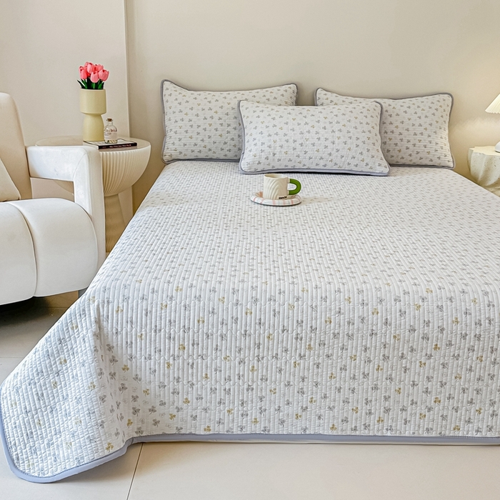 91家纺网 家纺一手货源 找家纺 橘夏家纺2025爆款棉感珍珠绸印花床盖三件套 花非花--雅韵灰