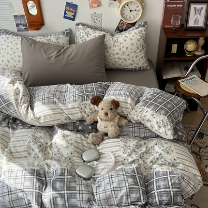 罗亿家纺 2025新款软绵绵的双拼印花小清新云朵皱皱水洗棉四件套（含买家秀） 花台时光