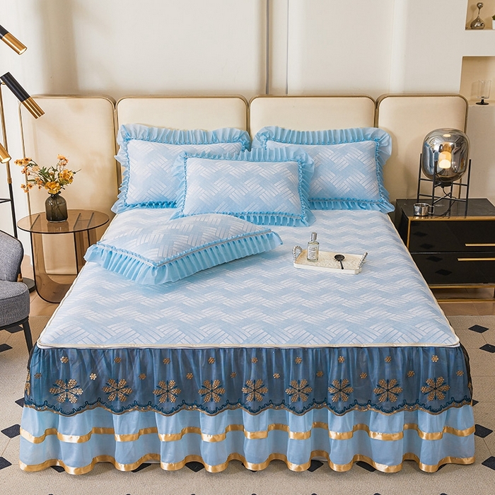 91家纺网 家纺一手货源 找家纺 情恒家纺   2025新款提花PE海洋丝可脱卸床裙席三件套 城市剪影 清新蓝