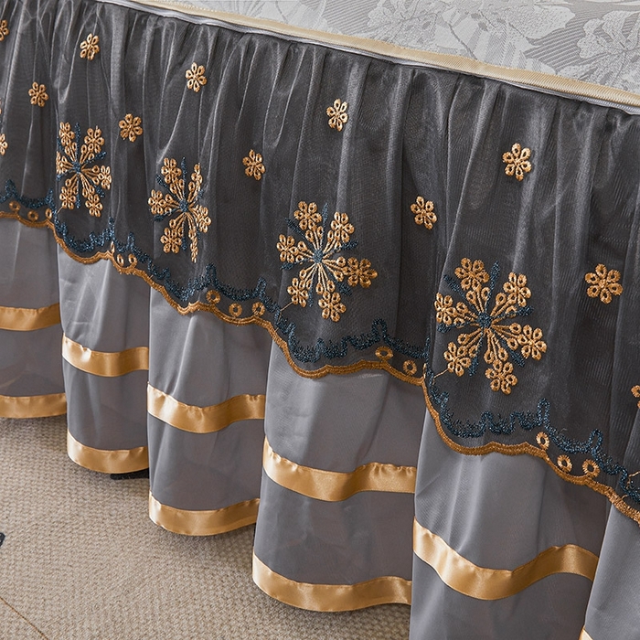 91家纺网 家纺一手货源 找家纺 情恒家纺   2025新款提花PE海洋丝可脱卸床裙席三件套 生如夏花 星灰