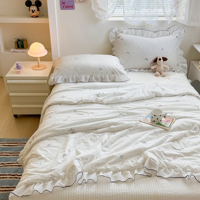 91家纺网 家纺一手货源 找家纺 九花鹿 2025新款凉感提花夏被 花舞蝶影