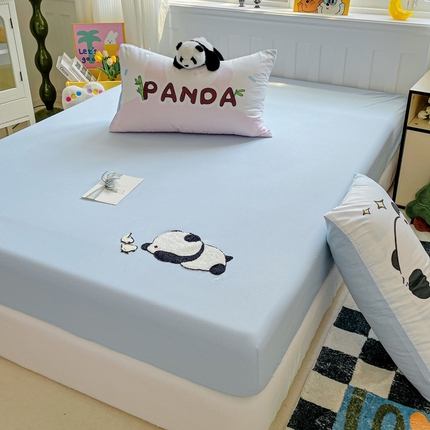 港岛妹妹 2025春夏新款大版枕套毛巾绣床笠 大版顽皮熊猫蓝