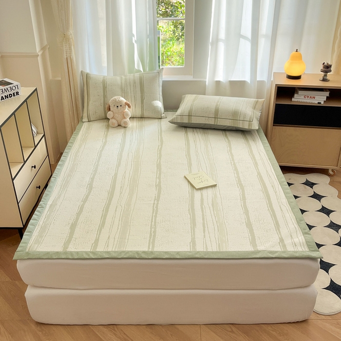 91家纺网 家纺一手货源 找家纺 雅居纺家纺 2025新款A类加厚三明治底简约提花凉感席系列-床席款 条纹-绿